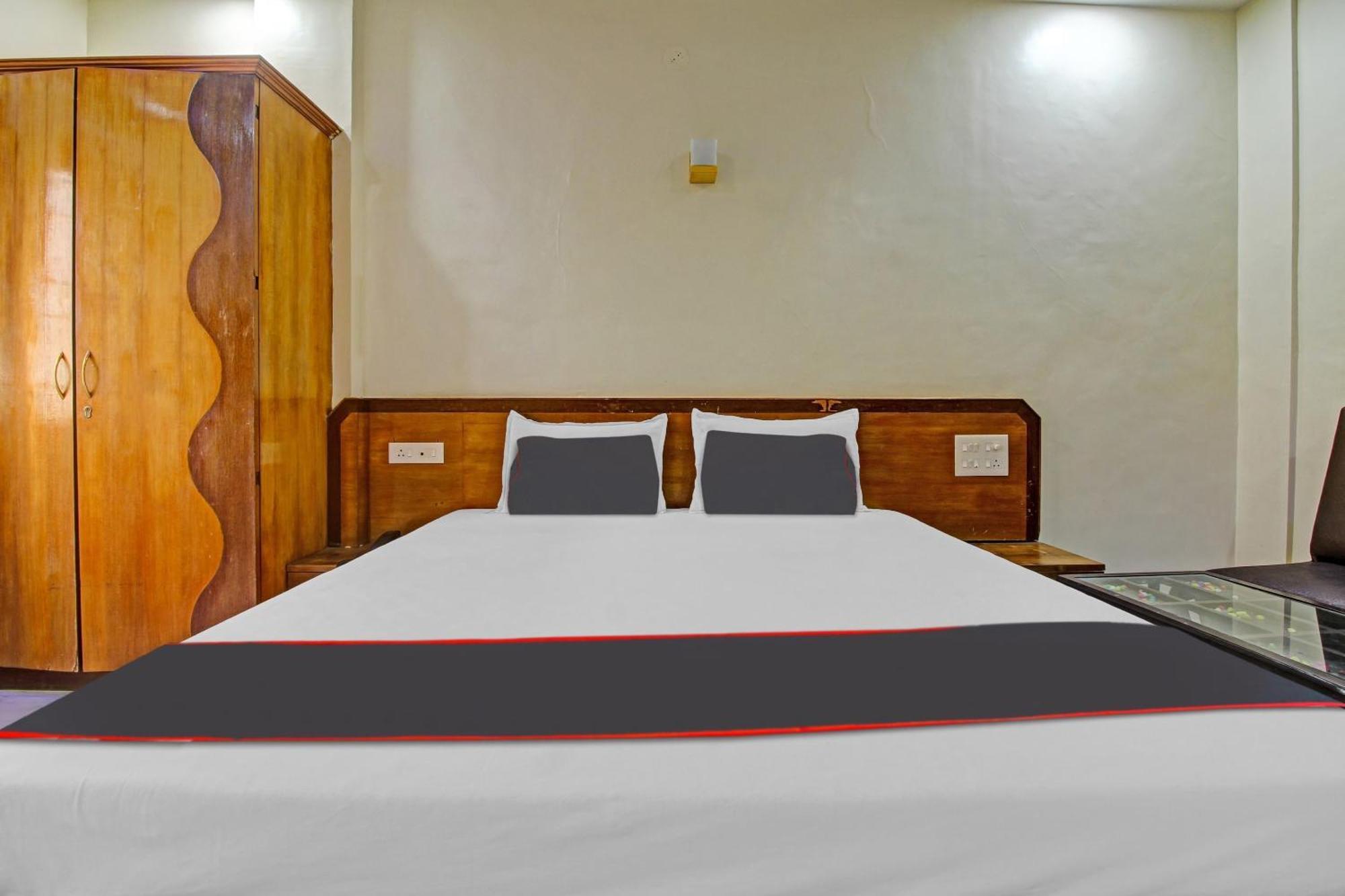 Hotel O Kasturi Resort Meribel Village Bagian luar foto